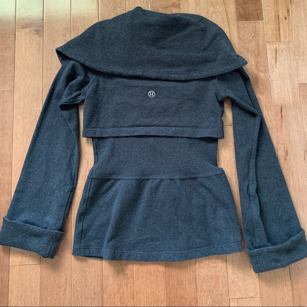 Lululemon Fall Zip Jacket size 6